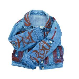 Vintage denim jean jacket with roll up sleeve option, hand painted images